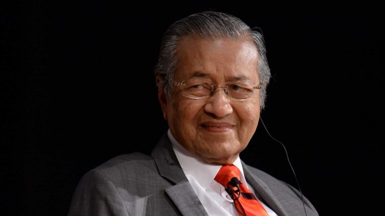 Malaysian PM proposes common East Asia currency for trading