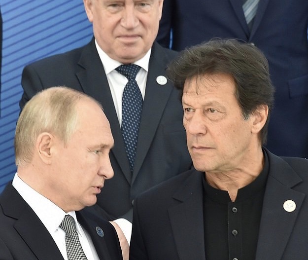 President Putin invites PM Imran for economic moot