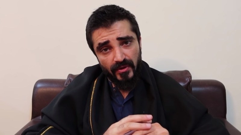 Hamza Abbasi quits entertainment industry to devote life to Islam