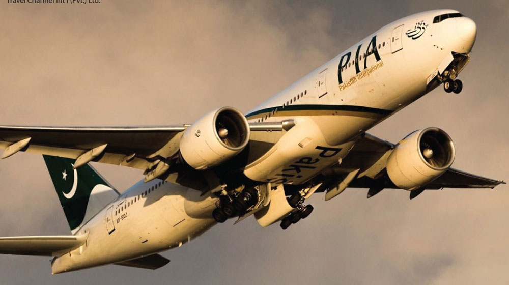 PIA escapes disaster after engine fails during flight