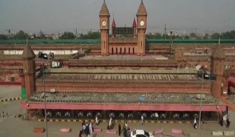 Train to take people from Lahore to Wagah for Rs30