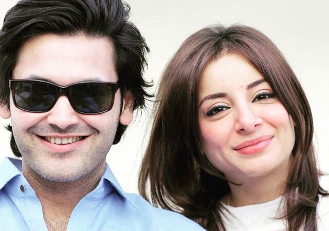 Actor Sarwat Gillani's PDA shot with husband leaves social media hysterical