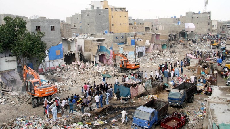 Court wants illegal buildings in Karachi demolished in one week