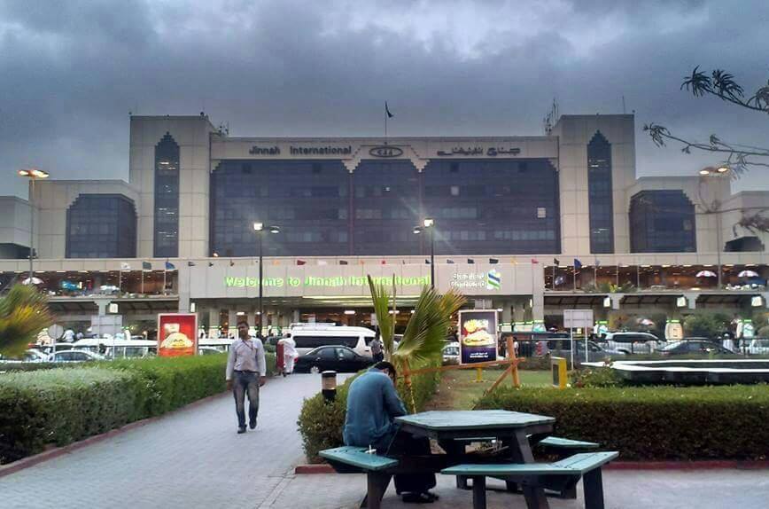 Vendors serving expired food at Karachi airport to be fined
