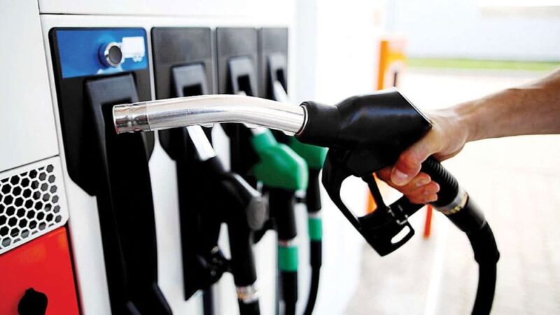 Petrol prices to drop by Rs. 20-25 soon: Reports