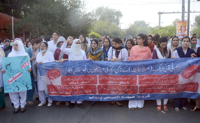 Punjab doctors end protest after govt promises protective equipment