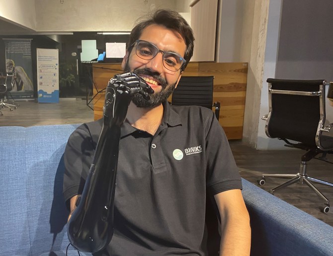 ‘I will play’: Pakistani guitarist furthering his passion with a bionic arm is the motivation we all need