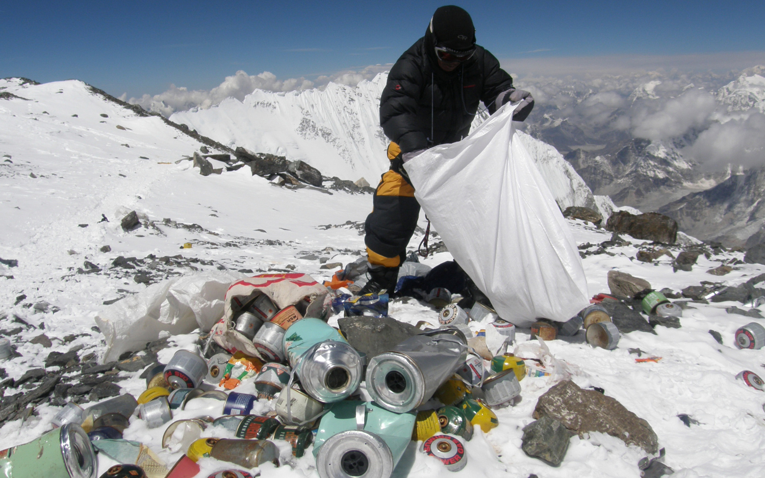 Littering haunts even the Everest: Nepal decides to make art with trash left on mount