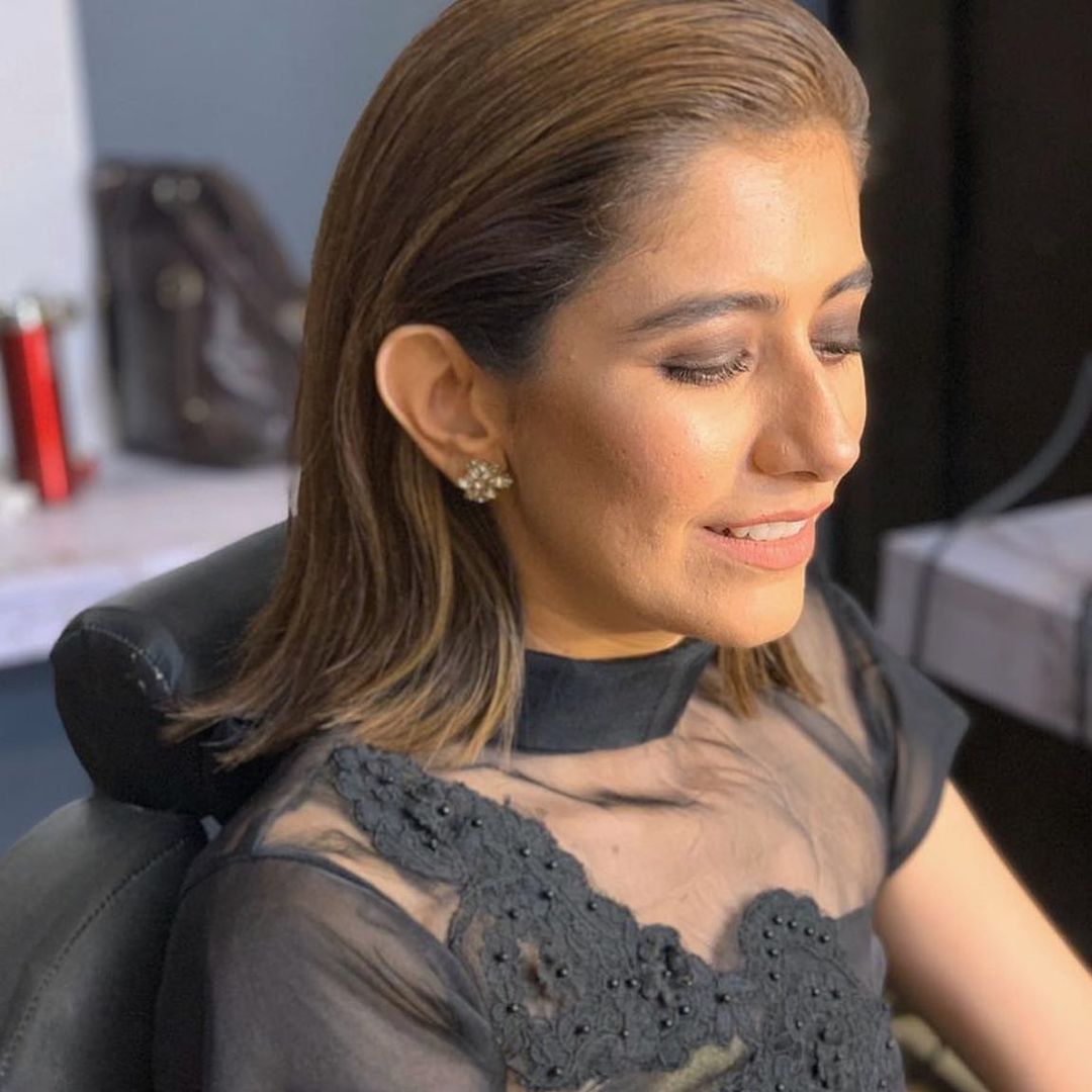 Syra Yousaf hits back at trolls for mocking unfiltered pictures of skin
