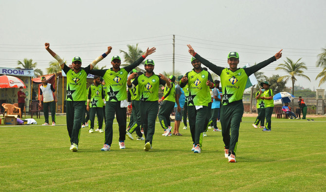 Pakistan’s blind cricket team defeated arch rival India in the final of a tri-nation T-20 tournament played in Dhaka and won the series, Pakistan Blind Cricket Council’s Director information Imran Sheikh told Arab News on Sunday. Pakistan played first and set a target of 175 runs in 15 overs, which its bowlers easily defended. Pakistan’s skipper scored 69 runs off 50 balls with the help of 7 fours and remained the top scorer. In its chase, Indian could score 112 runs at the loss of seven wickets. Indian batsman Sunil Ramesh made 39 runs off 28 and remained the top scorer for his side. Pakistani blower Sajid Nawaz grabbed two wickets.