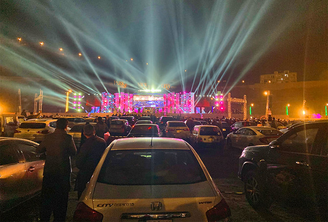 Pakistan sets Guinness record for ‘most cars in a drive-in music concert’