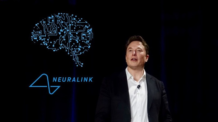 Elon Musk hopes to start implanting its Neuralink chips in humans in 2022
